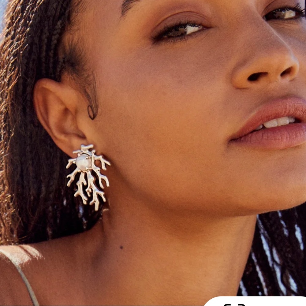 Kendra Scott Silver and White Pearl Earrings